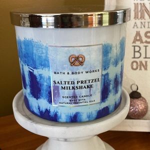 Bath and Body Works Salted Pretzel 🥨 Milkshake